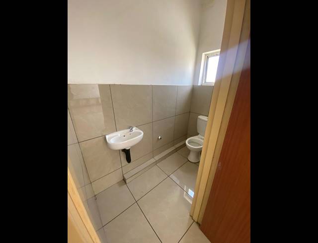 53M² BUILDING TO LET IN RUSTENBURG CENTRAL